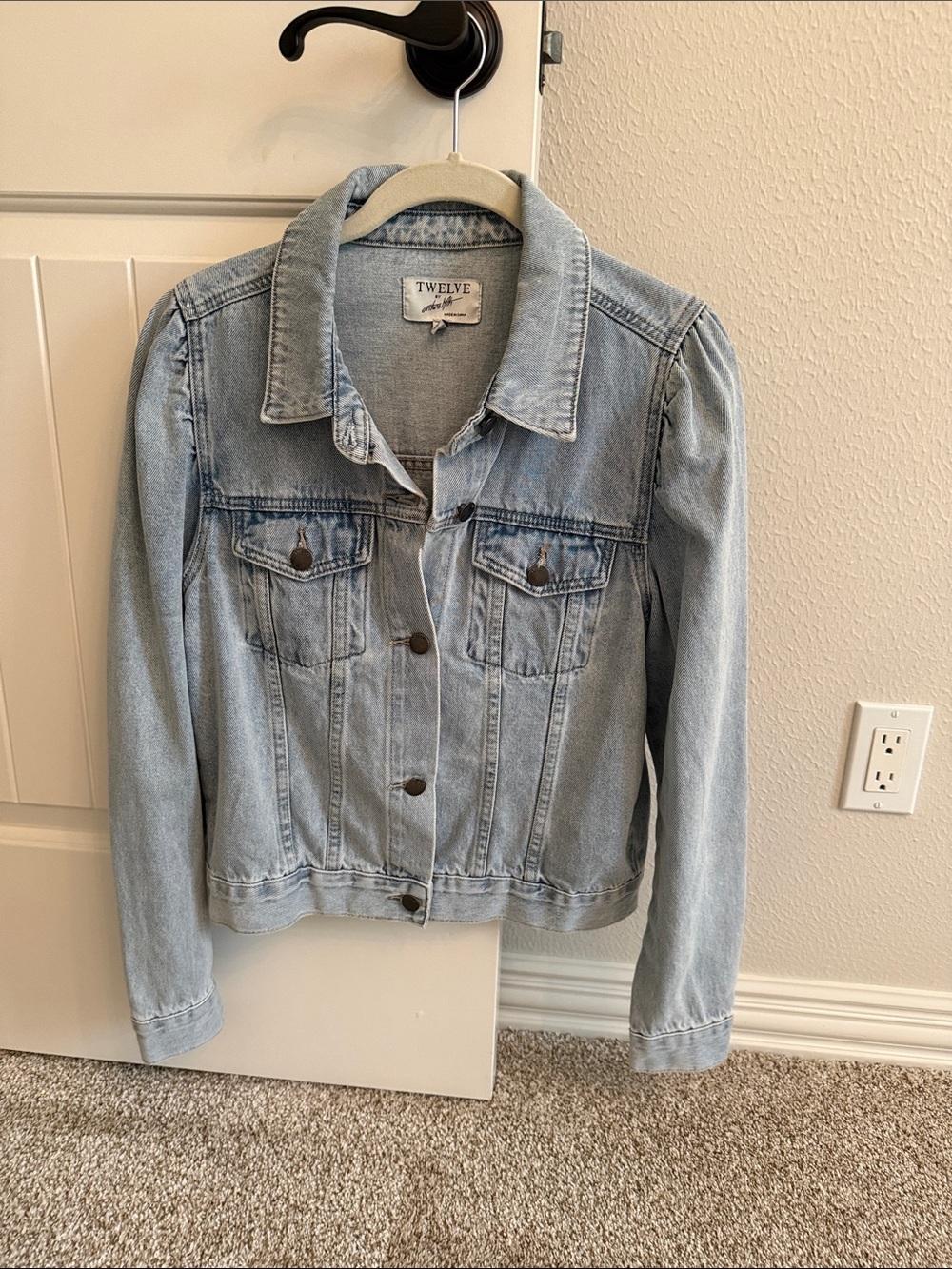 Avara “Roxanna” light blue denim jacket